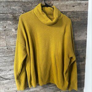 Medium Aerie Sweater